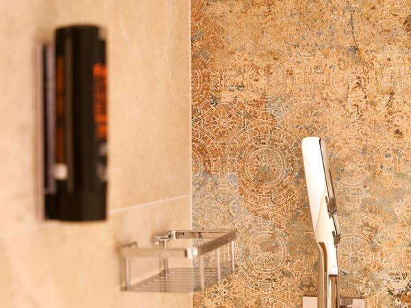 Dekorative Fliesen als Highlight in der Dusche