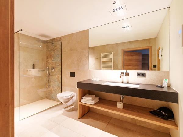 Hochwertiges Hotelbadezimmer