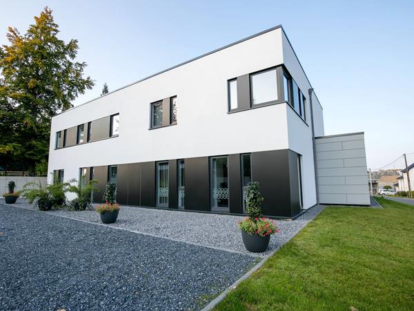 Moderner Neubau des Ärztehauses ProGesund in Büllingen (B)